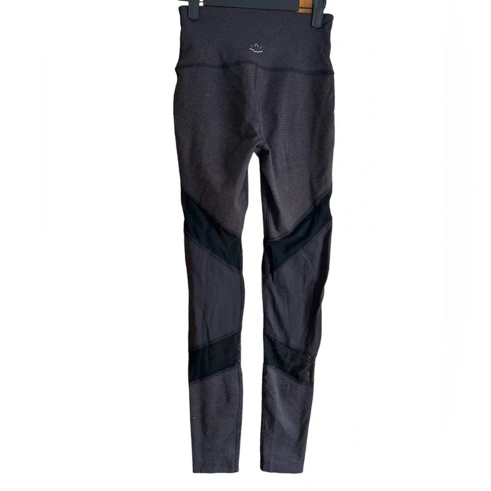 BEYOND YOGA MESH PANEL FULL LENGTH LEGGINGS